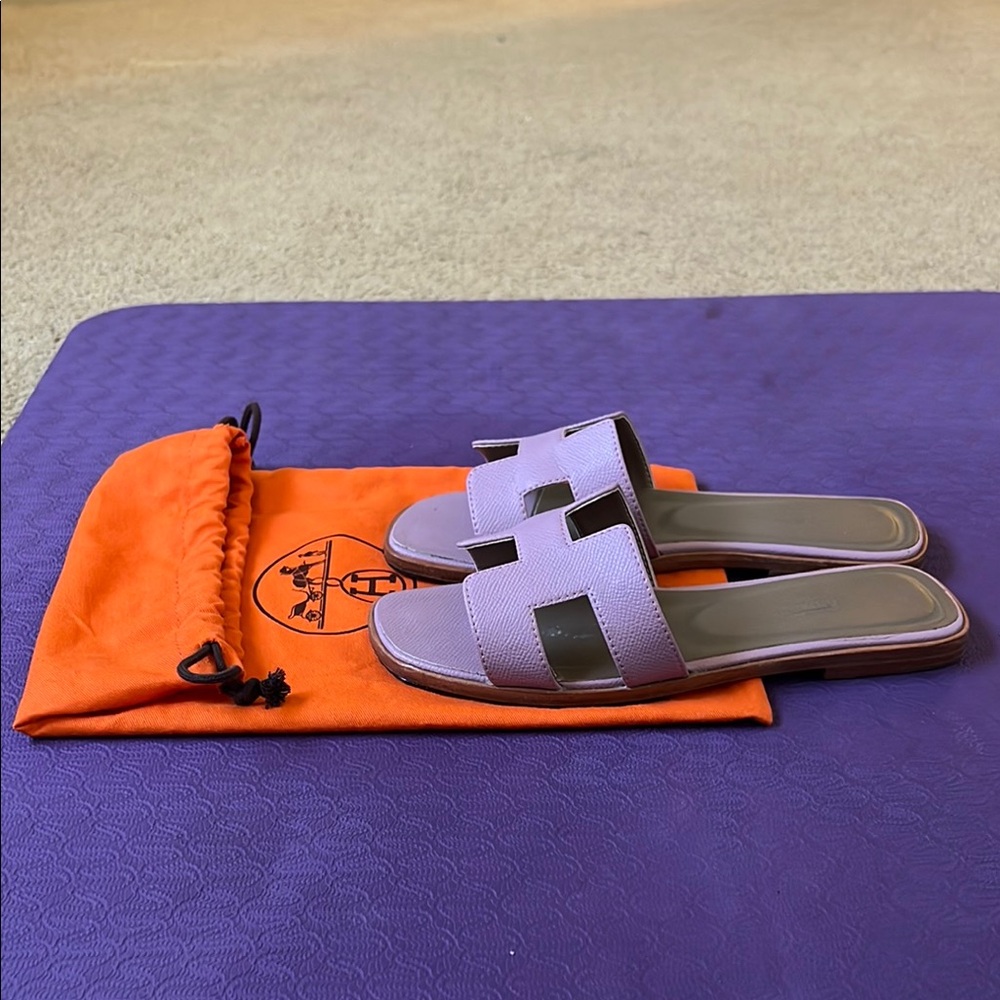 Hermès Oran Sandals - Picture 2 of 8